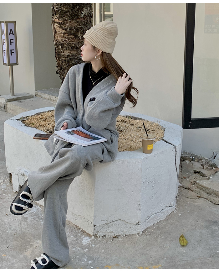 QWEEK Korean Fashion Brown Tracksuit Women Oversized Vintage Streetwear Oversized Gray Pant Sets Retro Basic Wide Leg Sweatpants QWEEK Korean Fashion Brown Tracksuit Women Oversized Vintage Streetwear Oversized Gray Pant Sets Retro Basic Wide Leg Sweatpants