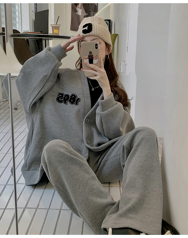 QWEEK Korean Fashion Brown Tracksuit Women Oversized Vintage Streetwear Oversized Gray Pant Sets Retro Basic Wide Leg Sweatpants QWEEK Korean Fashion Brown Tracksuit Women Oversized Vintage Streetwear Oversized Gray Pant Sets Retro Basic Wide Leg Sweatpants