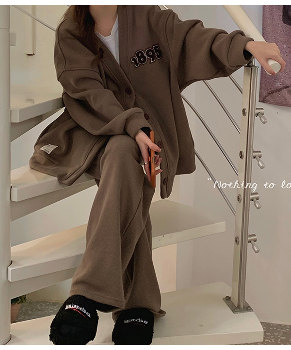 QWEEK Korean Fashion Brown Tracksuit Women Oversized Vintage Streetwear Oversized Gray Pant Sets Retro Basic Wide Leg Sweatpants QWEEK Korean Fashion Brown Tracksuit Women Oversized Vintage Streetwear Oversized Gray Pant Sets Retro Basic Wide Leg Sweatpants